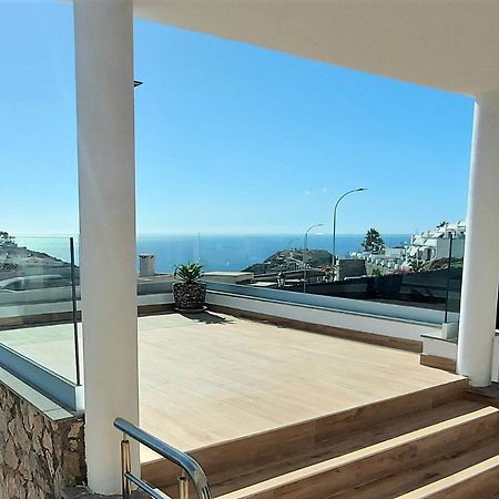 Villa Playa Amadores - Luxury Villa With Heated Pool Puerto Rico  Exteriör bild
